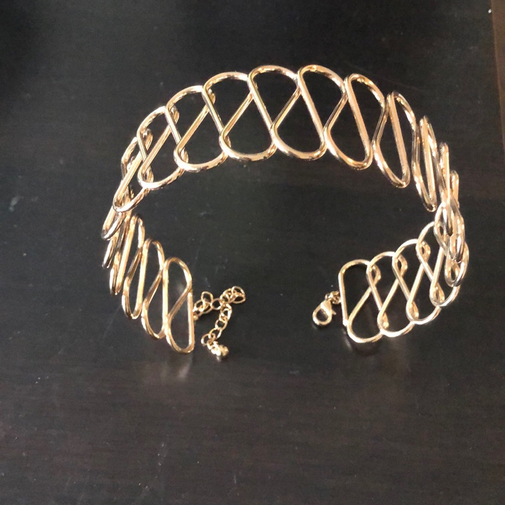 Elegant Gold Women's Necklace